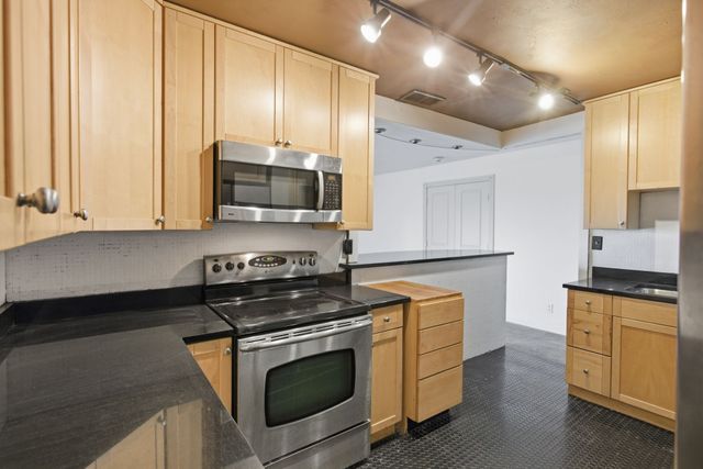 3415 West End Ave Apt 1012, Nashville, TN 37203
