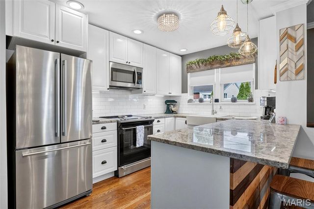 7321 Coronado Avenue, St Louis, MO 63116