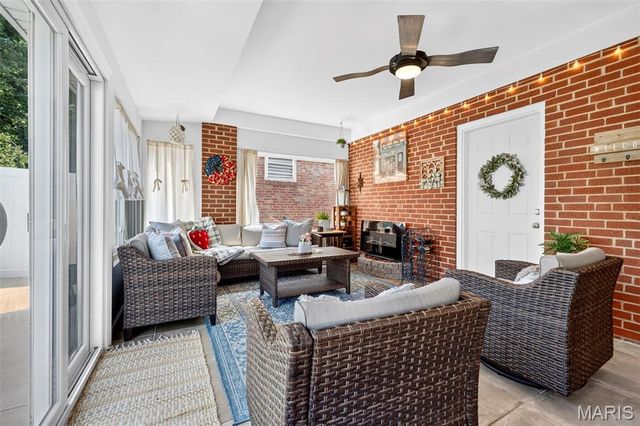7321 Coronado Avenue, St Louis, MO 63116