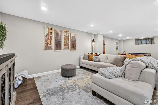 7321 Coronado Avenue, St Louis, MO 63116