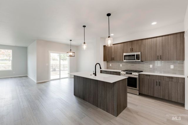 7476 W Trumbull Ct, Eagle, ID 83616