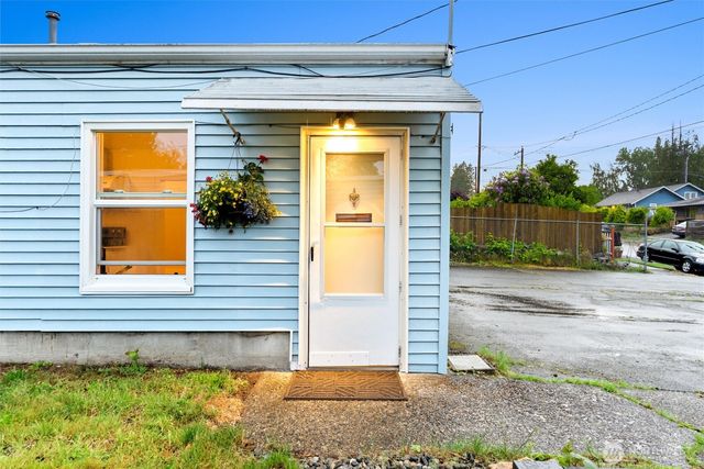 8419 S 116th, Seattle, WA 98178