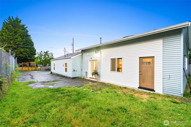8419 S 116th, Seattle, WA 98178