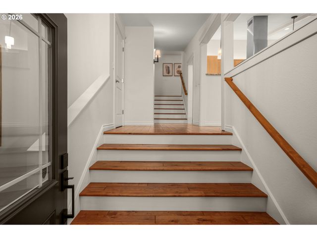 2755 Sw FAIRMOUNT Blvd, Portland, OR 97239