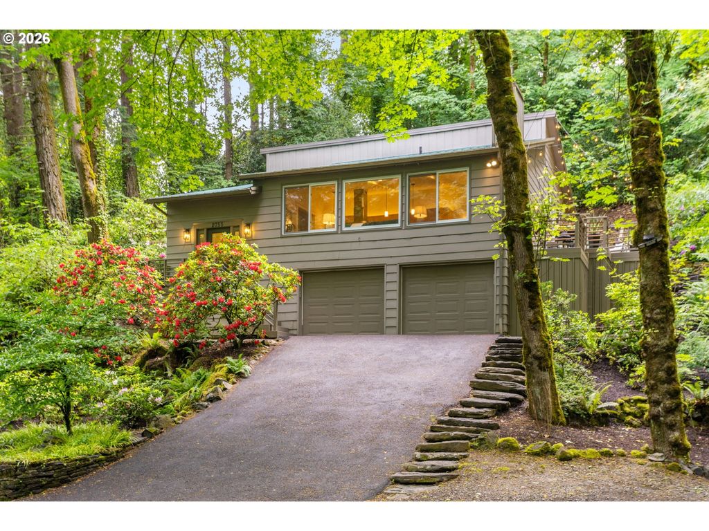 2755 Sw FAIRMOUNT Blvd, Portland, OR 97239