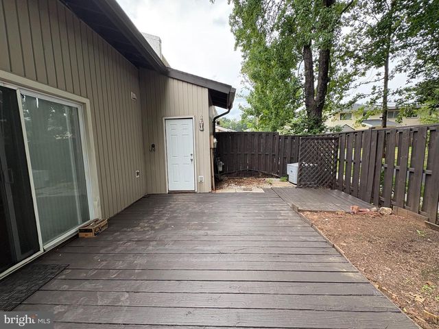 224 WILLOW TER, Sterling, VA 20164