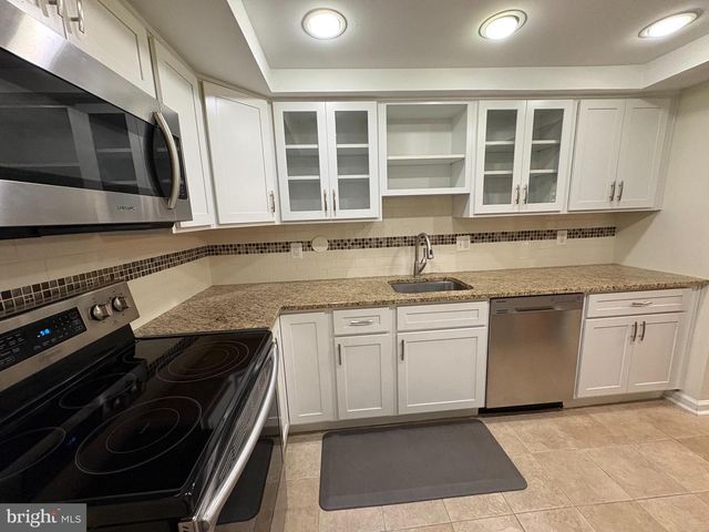 224 WILLOW TER, Sterling, VA 20164