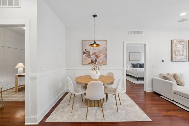 2740 W Armitage Avenue 302S, Chicago, IL 60647