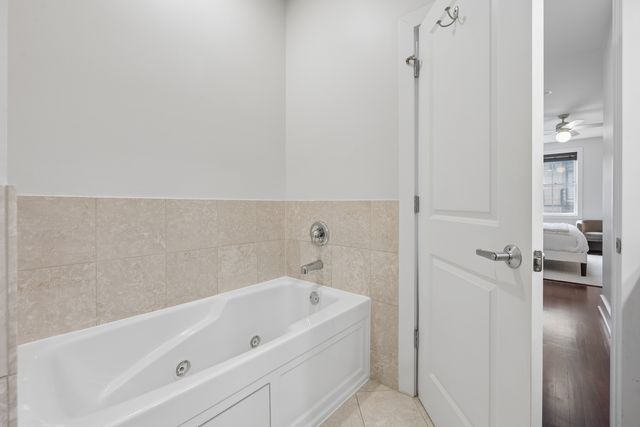 2740 W Armitage Avenue 302S, Chicago, IL 60647