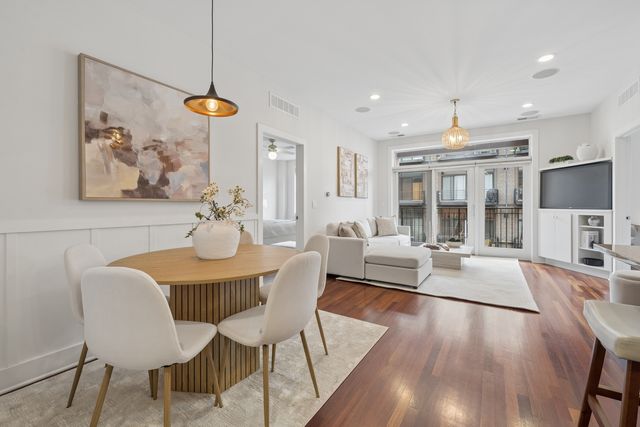 2740 W Armitage Avenue 302S, Chicago, IL 60647