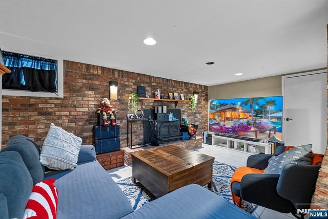 63 Washington Street, Lodi, NJ 07644