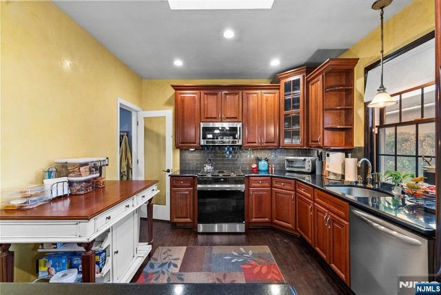 63 Washington Street, Lodi, NJ 07644