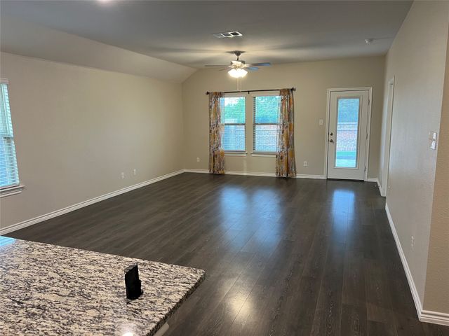 1007 Branding Iron Lane, Princeton, TX 75407