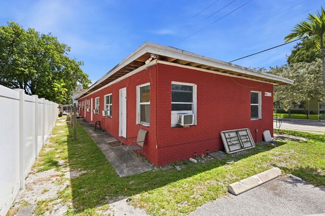 840 NW 3rd Street 1-4, Fort Lauderdale, FL 33311