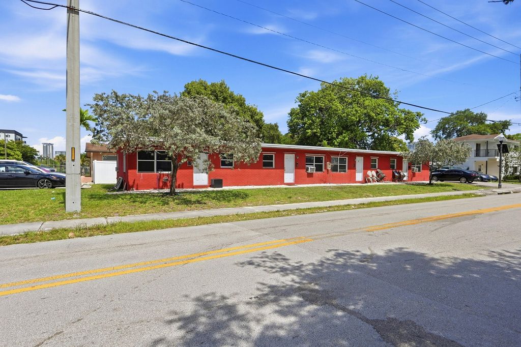 840 NW 3rd Street 1-4, Fort Lauderdale, FL 33311