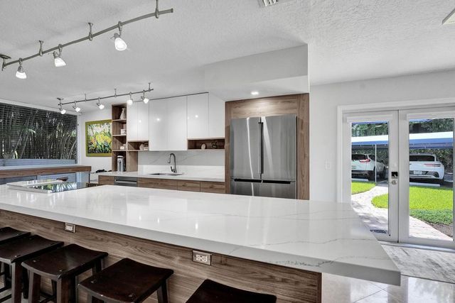 780 Jeffery Street 6, Boca Raton, FL 33487