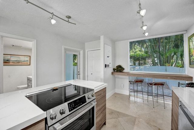 780 Jeffery Street 6, Boca Raton, FL 33487
