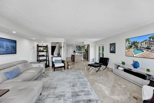 780 Jeffery Street 6, Boca Raton, FL 33487