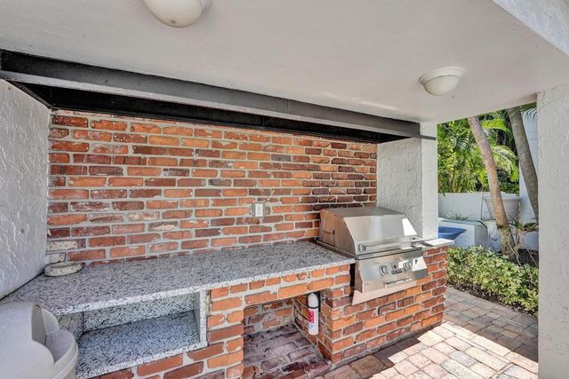 780 Jeffery Street 6, Boca Raton, FL 33487