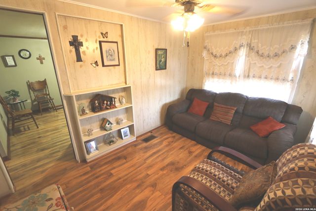 10961 Kosub Ln, San Antonio, TX 78223