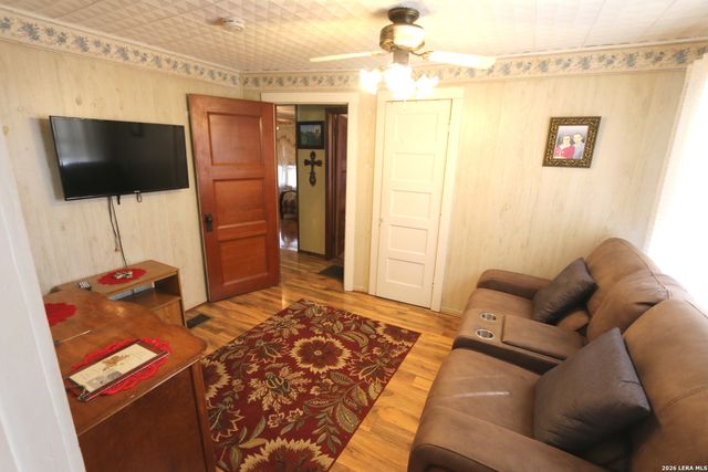 10961 Kosub Ln, San Antonio, TX 78223