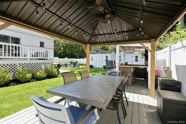 202 Whittier Drive, Mastic Beach, NY 11951
