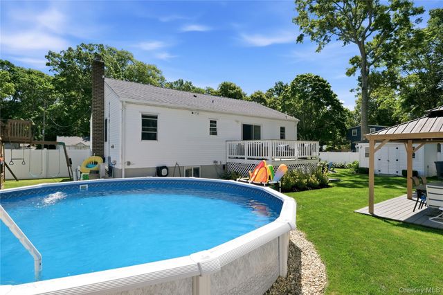 202 Whittier Drive, Mastic Beach, NY 11951