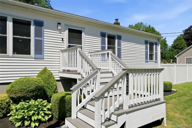 202 Whittier Drive, Mastic Beach, NY 11951