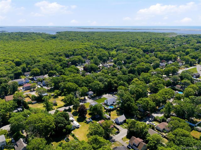 202 Whittier Drive, Mastic Beach, NY 11951