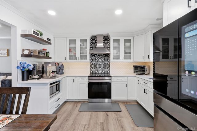 202 Whittier Drive, Mastic Beach, NY 11951
