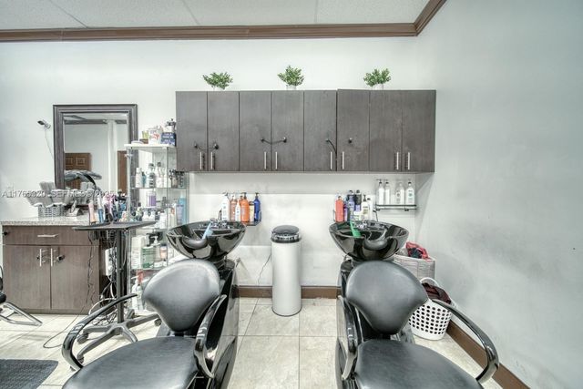 Beauty Salon Beauty Salon For Sale On 8th Street, Miami, FL 33184