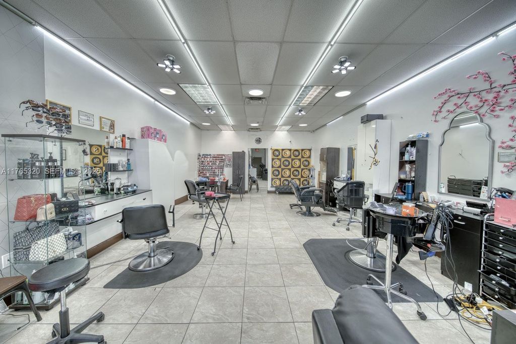Beauty Salon Beauty Salon For Sale On 8th Street, Miami, FL 33184