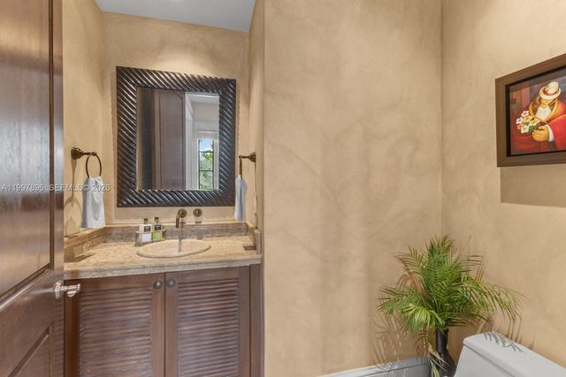 685 Harbor Lane, Key Biscayne, FL 33149