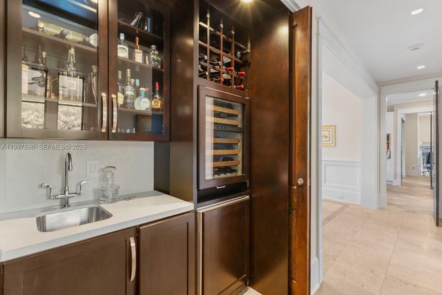 685 Harbor Lane, Key Biscayne, FL 33149