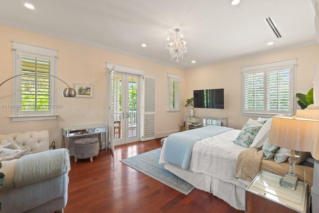 685 Harbor Lane, Key Biscayne, FL 33149