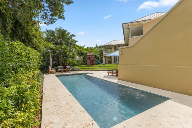 685 Harbor Lane, Key Biscayne, FL 33149