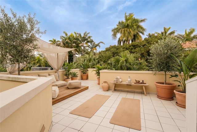 685 Harbor Lane, Key Biscayne, FL 33149