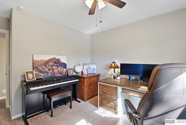 8001 S 94th Street, La Vista, NE 68128