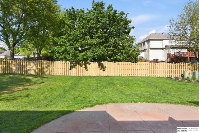 8001 S 94th Street, La Vista, NE 68128