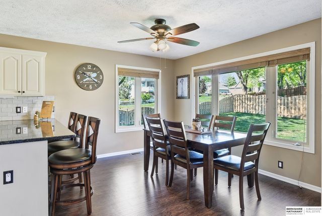 8001 S 94th Street, La Vista, NE 68128
