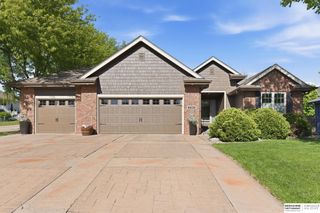 8001 S 94th Street, La Vista, NE 68128