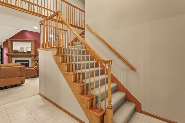 1124 NE Waterfield Village Drive, Blue Springs, MO 64014