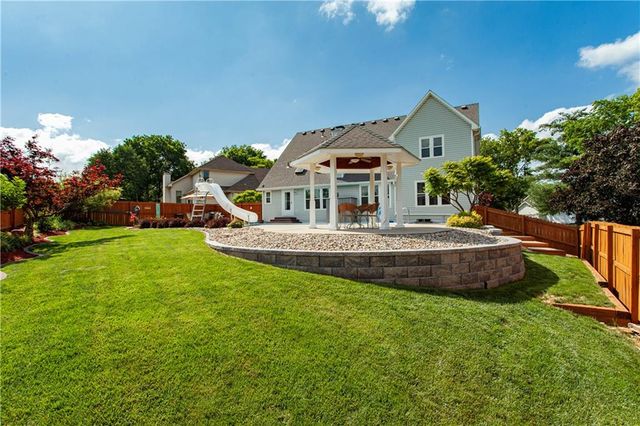1124 NE Waterfield Village Drive, Blue Springs, MO 64014