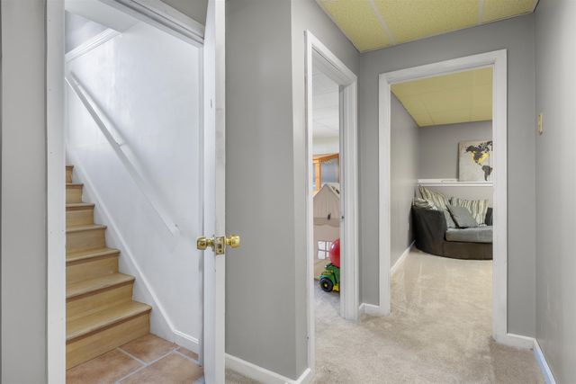 35 Western Avenue, Rochester, NH 03867