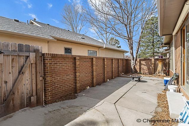 5022 HOY RD, Cheyenne, WY 82009