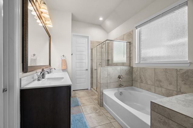 608 Ranchwood Drive, Justin, TX 76247