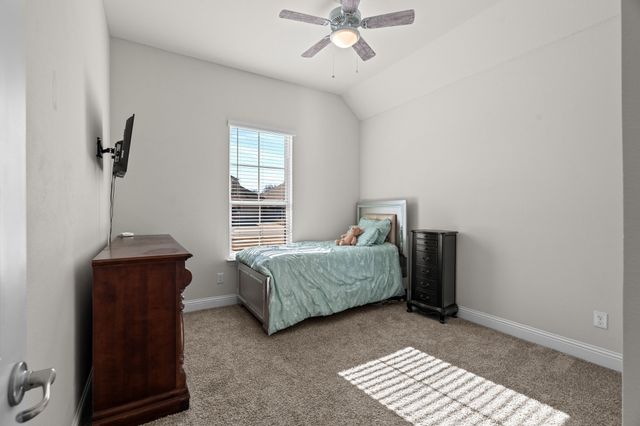 608 Ranchwood Drive, Justin, TX 76247