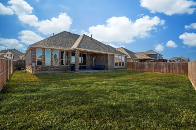 608 Ranchwood Drive, Justin, TX 76247