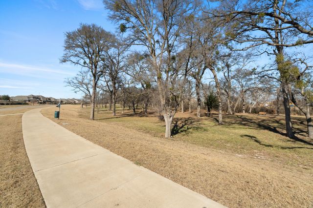 608 Ranchwood Drive, Justin, TX 76247