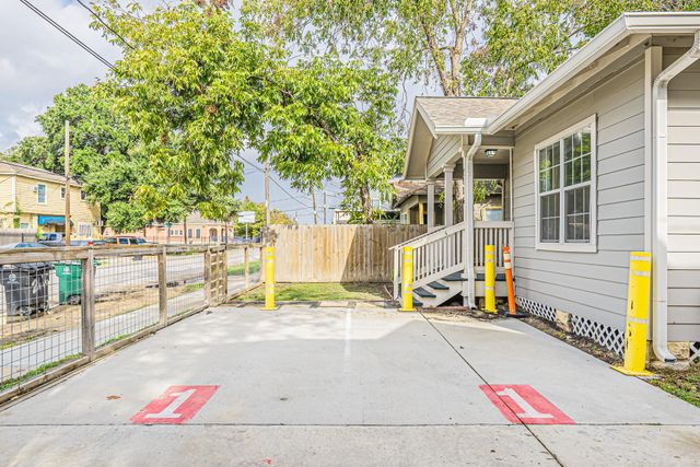 2116 Fulton Street 1, Houston, TX 77009